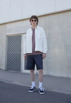 Vans Ua Old Skool Unisex - Sneakers Basse - Black -Luce Scarpe Negozio 0365ae0aa5db41d492f99febea27d72a