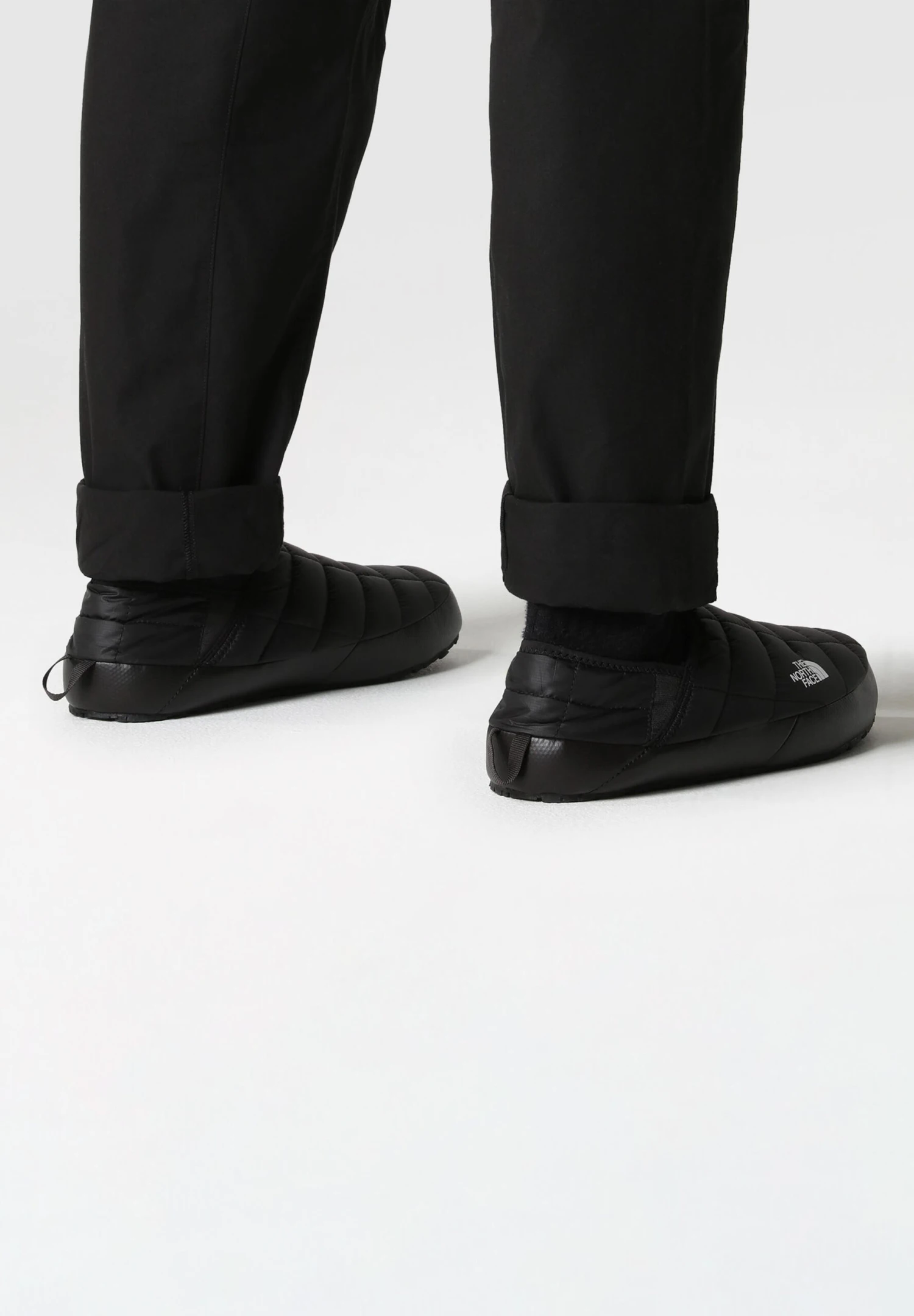 The North Face Thermoball Traction Mule VCiabattineBlack/White Uomo Scarpe Aperte TH342B06I-Q11 5 The North Face Thermoball Traction Mule VCiabattineBlack/White Uomo Scarpe Aperte TH342B06I-Q11 - immagine 3