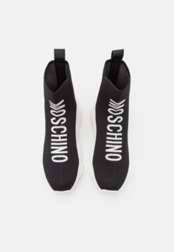 MOSCHINO Sneakers Alte - Nero 11 MOSCHINO Sneakers Alte - Nero -Luce Scarpe Negozio 158db0b878454eefa0b2e64bb72b6d45