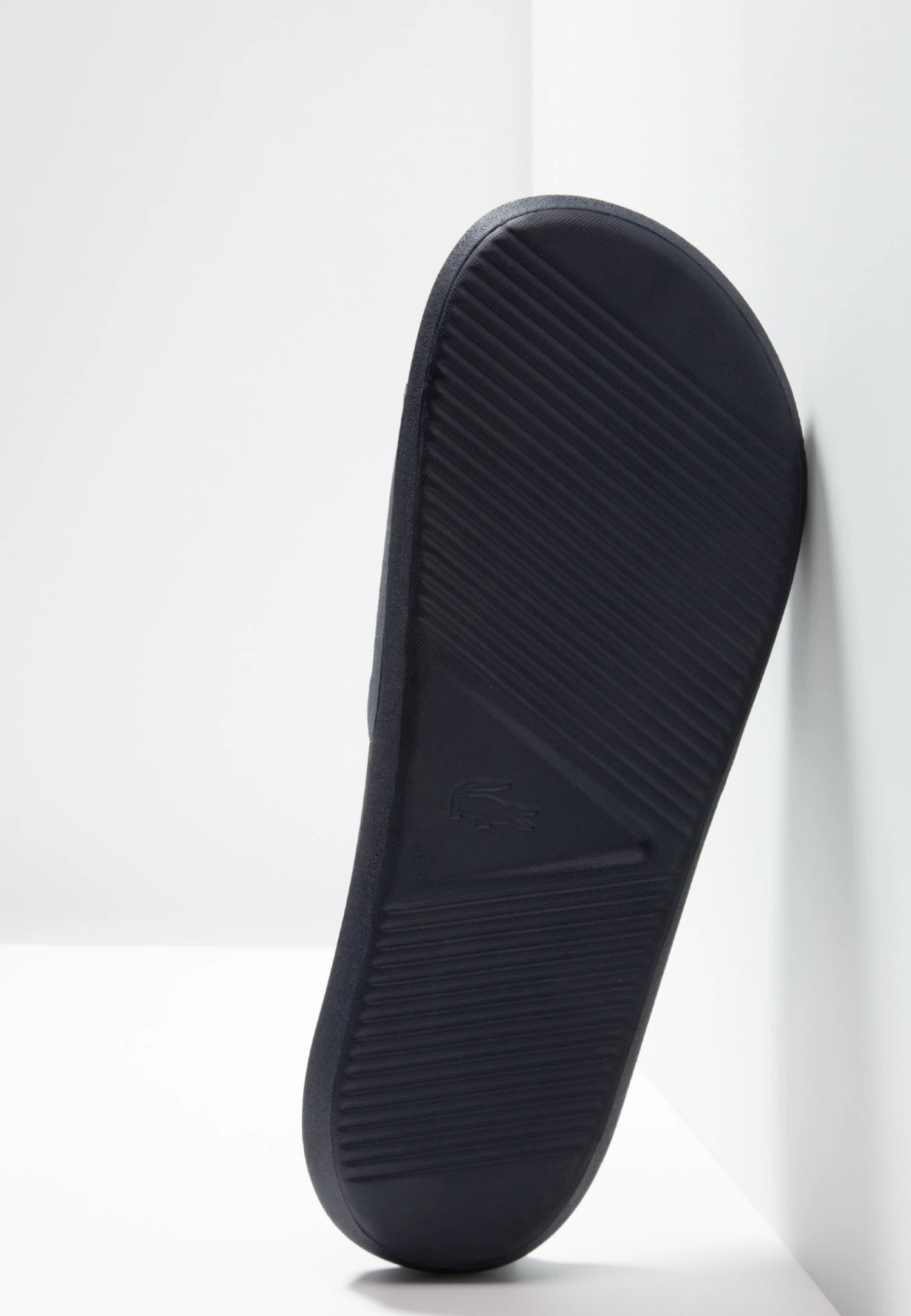 Lacoste Croco Slide - Ciabatte Da Mare - Navy 7 Lacoste Croco Slide - Ciabatte Da Mare - Navy - immagine 5