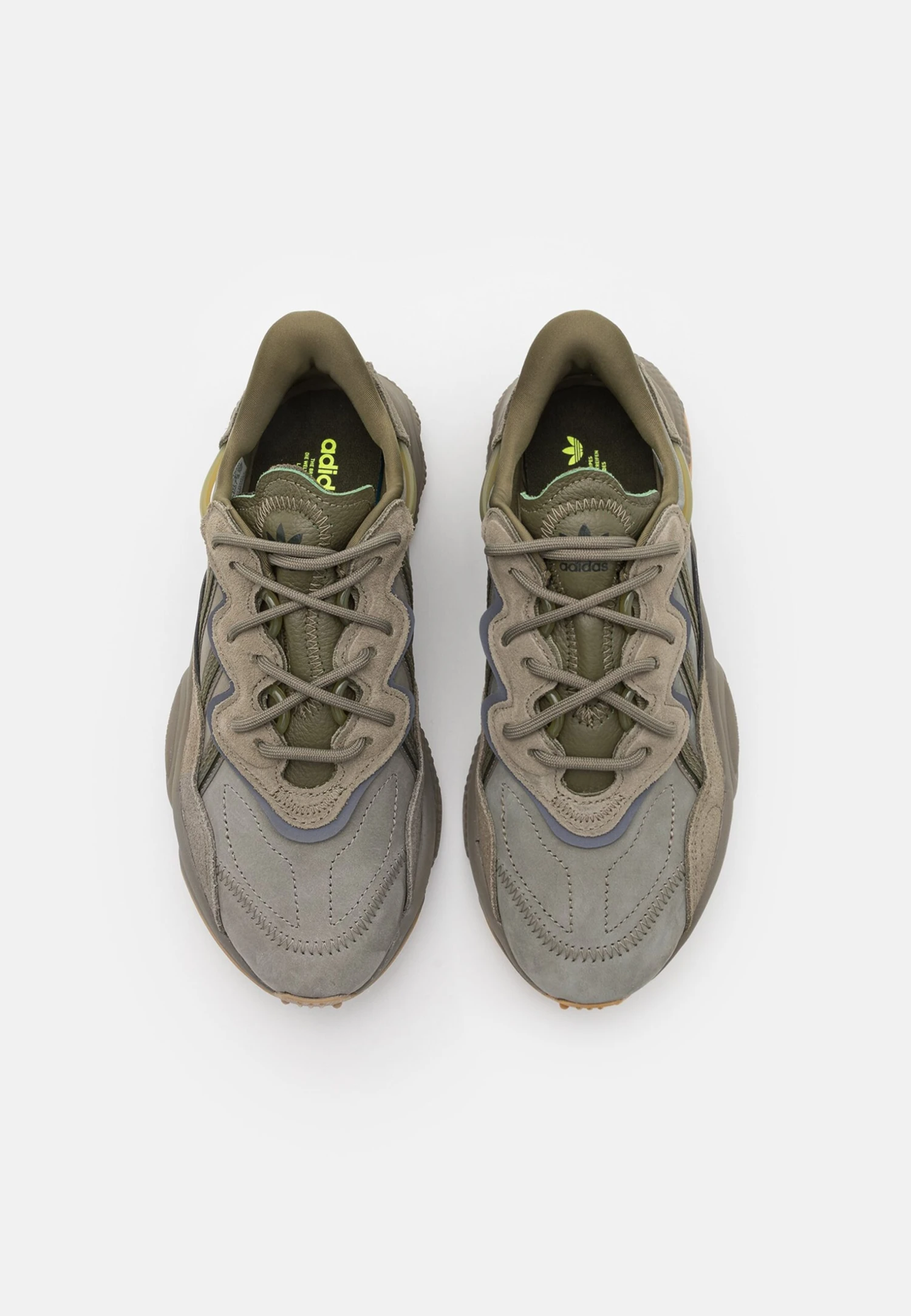 Adidas Originals Ozweego UnisexSneakers BasseTrace Cargo/Night Cargo/Raw Khaki Uomo Sneaker AD115O0W5-N11 6 Adidas Originals Ozweego UnisexSneakers BasseTrace Cargo/Night Cargo/Raw Khaki Uomo Sneaker AD115O0W5-N11 - immagine 4