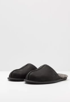 Ugg ScuffPantofoleBlack Uomo Pantofole UG112I00N-Q11 -Luce Scarpe Negozio 55568eeb31cd4a09b39169776c6b0127