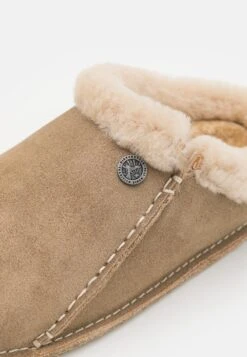 Birkenstock Zermatt Premium UnisexPantofoleTaupe Uomo Pantofole BI115I013-B11 -Luce Scarpe Negozio 59f1a0eac53d4aaca25d86b7f2832a75