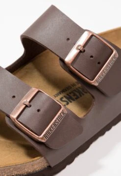 Birkenstock Arizona - Pantofole - Dark Brown 13 Birkenstock Arizona - Pantofole - Dark Brown -Luce Scarpe Negozio 5e23b84d662d44c590718ade8d91f162