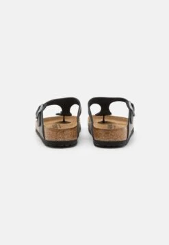Birkenstock Gizeh Unisex - Infradito - Black 10 Birkenstock Gizeh Unisex - Infradito - Black -Luce Scarpe Negozio 5e2e4605667347ca9d31a4e325a3b50e