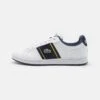 Lacoste Carnaby Pro - Sneakers Basse - White/Navy 2 Lacoste Carnaby Pro - Sneakers Basse - White/Navy -Luce Scarpe Negozio 6c73384a26f44fed96415f82e5464ab2