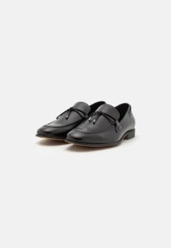 Pier One Scarpe Senza LacciBlack Uomo Scarpe Basse PI912C0BU-Q11 -Luce Scarpe Negozio 772ab72ccec14473a782e3523f2cf34e