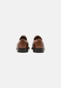 MELVIN & HAMILTON Martin 15Stringate ElegantiMid Brown/Wood/Tan/Cognac/Rich Tan/Orange Uomo Scarpe Eleganti ME212M01I-O13 -Luce Scarpe Negozio 83e91b96fe7145be826b4f0140998023