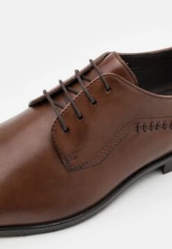 Pier One Stringate ElegantiCognac Uomo Scarpe Eleganti PI912M0CI-O11 13 Pier One Stringate ElegantiCognac Uomo Scarpe Eleganti PI912M0CI-O11 -Luce Scarpe Negozio 8d4454864bb7474294223e3dcff1302e