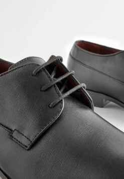 Next Signature Textured Leather Derby ShoesStringate ElegantiBlack Uomo Scarpe Eleganti NX312M0DC-Q11 9 Next Signature Textured Leather Derby ShoesStringate ElegantiBlack Uomo Scarpe Eleganti NX312M0DC-Q11 -Luce Scarpe Negozio 8fb7cab4eb844347915d347762833c05