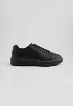 BERSHKA Contrast Chunky Sole - Sneakers Basse - Black 13 BERSHKA Contrast Chunky Sole - Sneakers Basse - Black -Luce Scarpe Negozio 96e2f09ae3104094b2f91207fbc7a96d