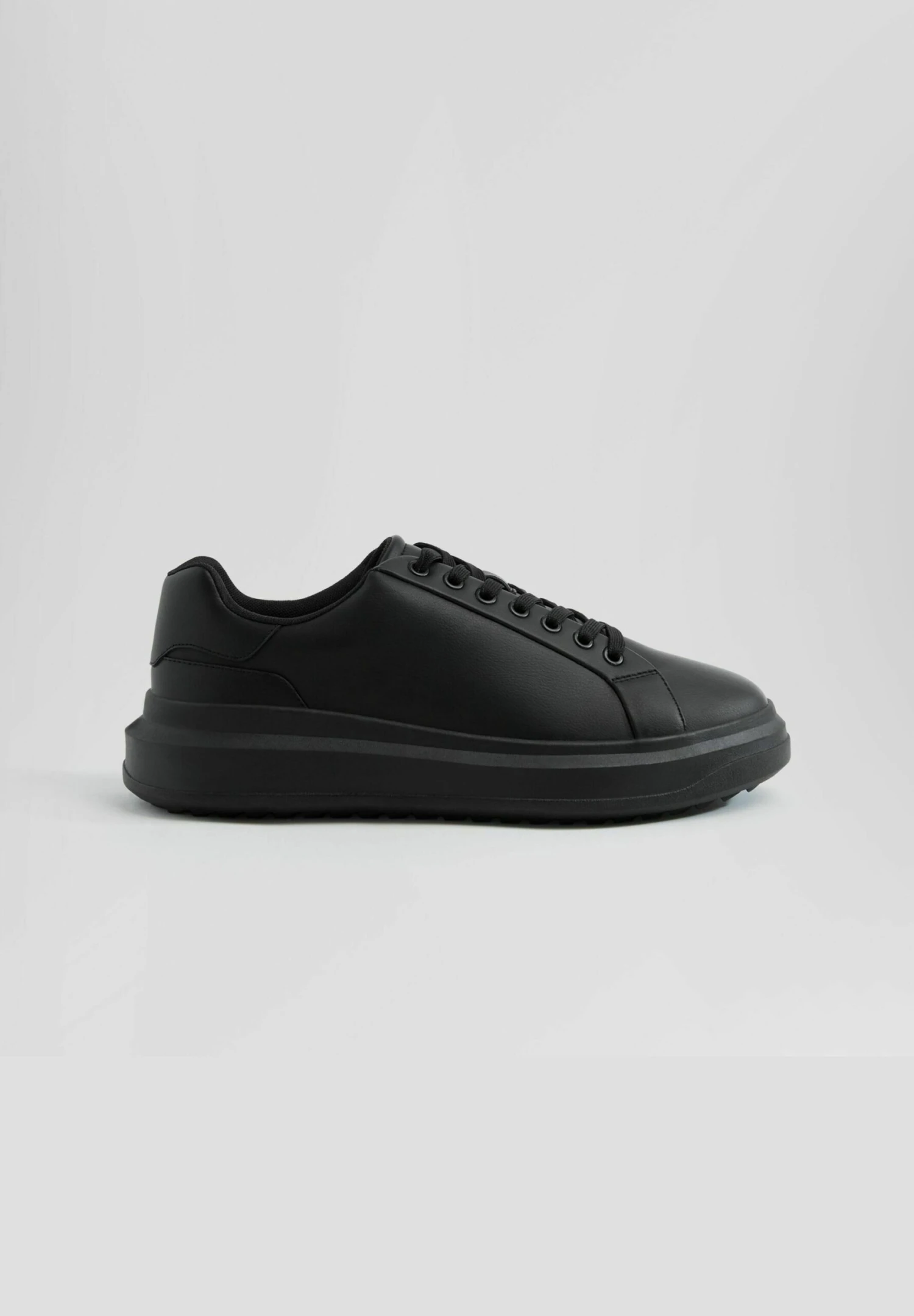 BERSHKA Contrast Chunky Sole - Sneakers Basse - Black 8 BERSHKA Contrast Chunky Sole - Sneakers Basse - Black - immagine 6