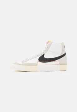 prodotti sponsorizzati 1 Nike Sportswear Blazer Mid 77 Pro ClubSneakers AlteWhite/Black/Light Bone/Summit White/Beach/Sail Uomo Sneaker NI112N040-A12