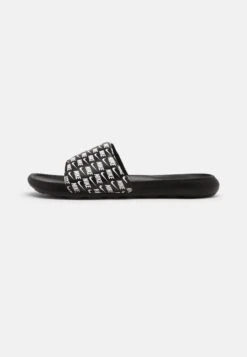 Luce Scarpe Negozio 13 Nike Sportswear Victori One Slide PrintCiabattineBlack/White Uomo Scarpe Aperte NI112G00U-Q12