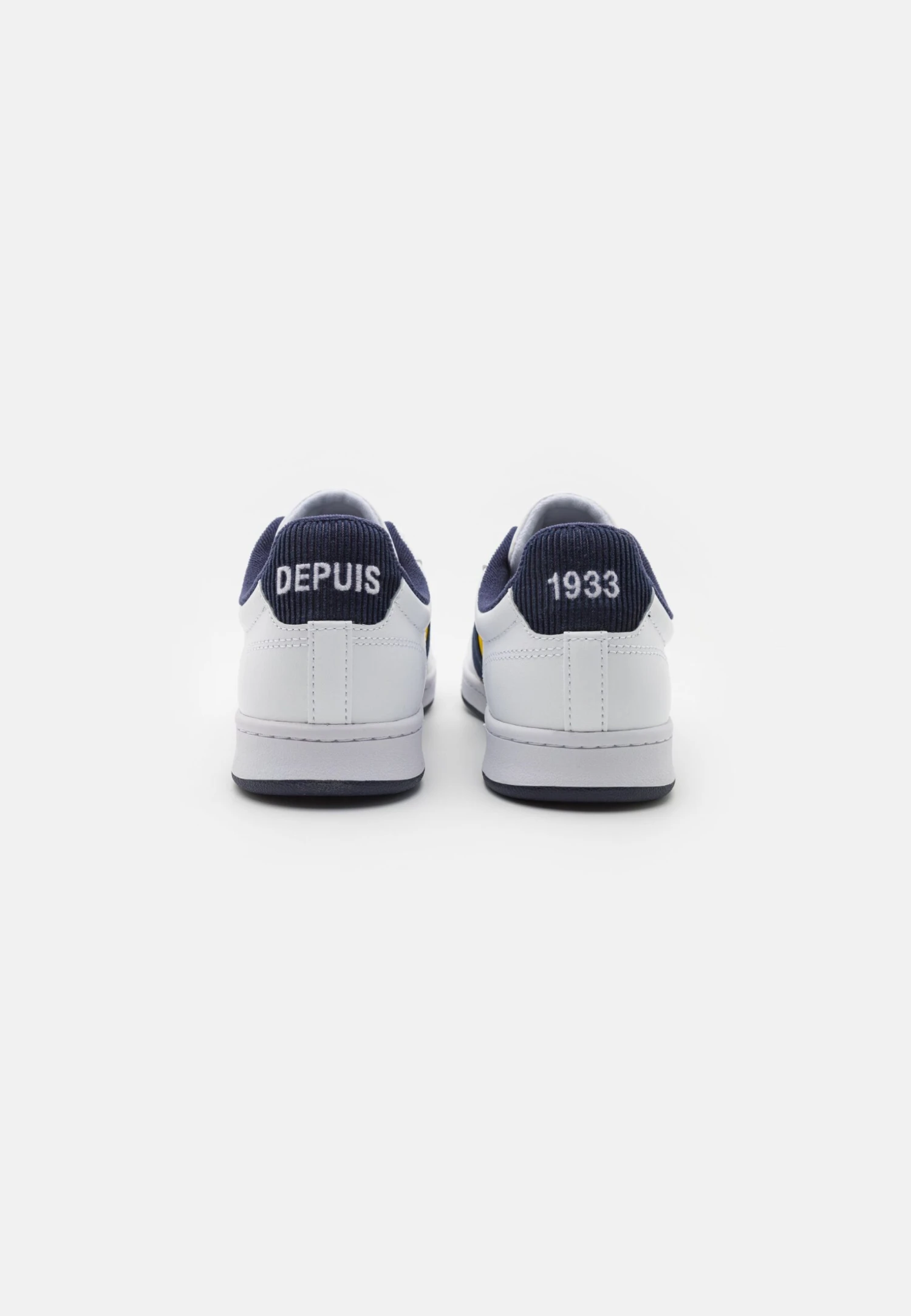 Lacoste Carnaby Pro - Sneakers Basse - White/Navy 5 Lacoste Carnaby Pro - Sneakers Basse - White/Navy - immagine 3