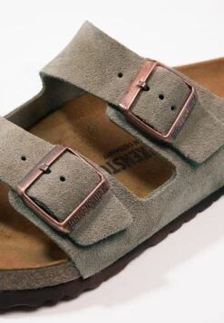 Birkenstock Arizona - Pantofole - Taupe 13 Birkenstock Arizona - Pantofole - Taupe -Luce Scarpe Negozio d5293208ef734dabbf65925af64743bd