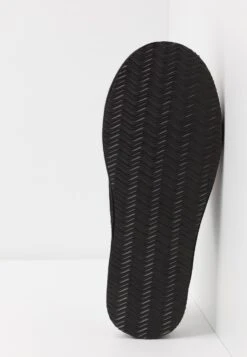 Jack & Jones JfwdudelyPantofoleAnthracite Uomo Pantofole JA212I001-Q11 -Luce Scarpe Negozio d9cd9e3d0d754eb78e880fa21165044b