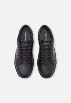 Calvin Klein Lace Up Mono - Sneakers Basse - Triple Black -Luce Scarpe Negozio da50039ea46b471e8ebf5526799f2e9a