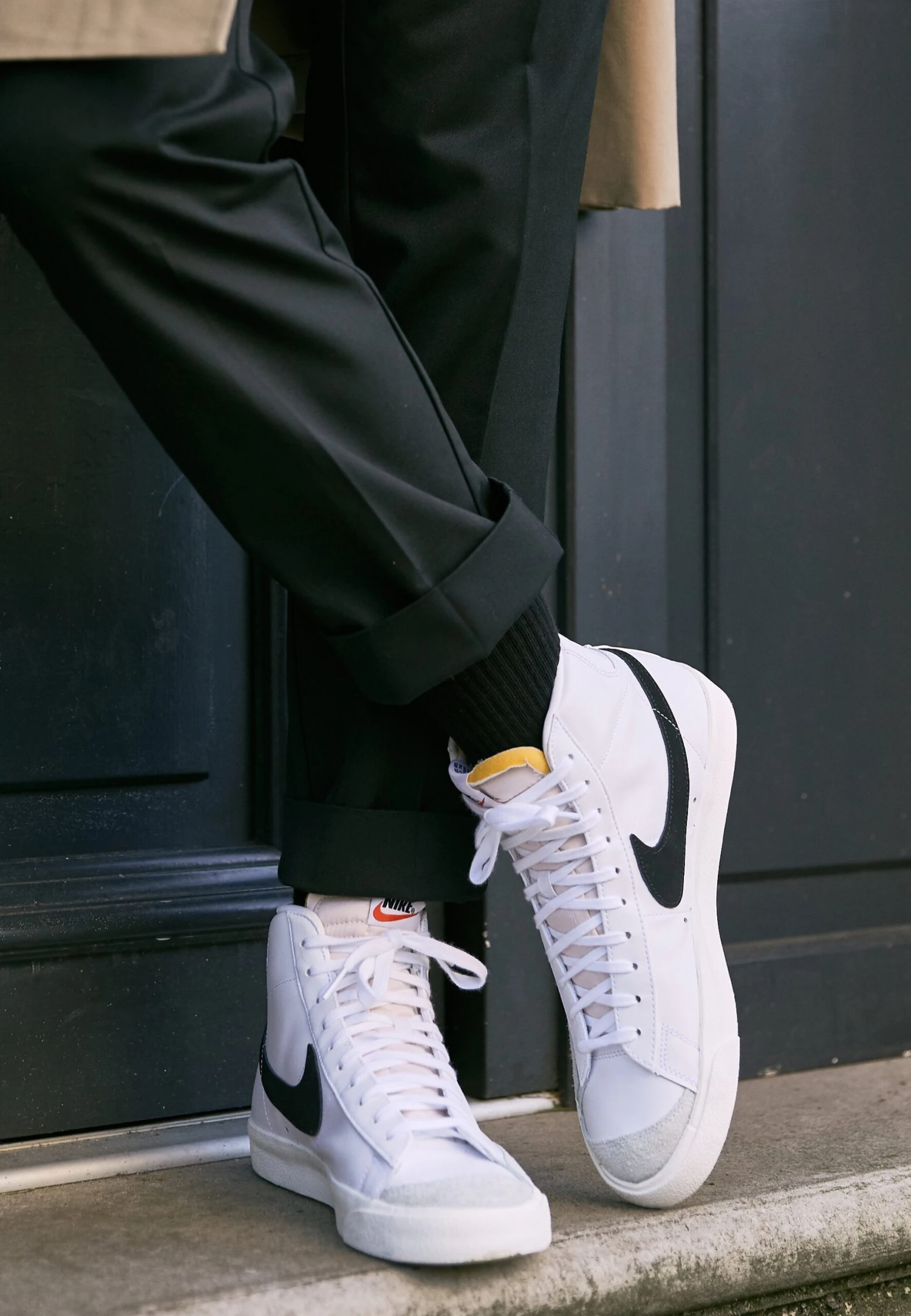 Nike Sportswear Blazer Mid '77 Vntg - Sneakers Alte - White/Black 6 Nike Sportswear Blazer Mid '77 Vntg - Sneakers Alte - White/Black - immagine 4