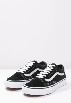 Vans Ua Old Skool Unisex - Sneakers Basse - Black -Luce Scarpe Negozio e633503769004150a59172d0b4a62ebf