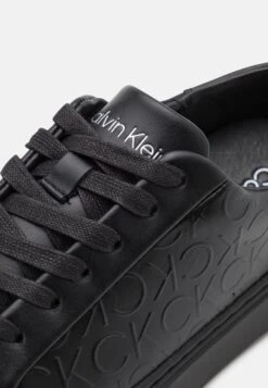 Calvin Klein Lace Up Mono - Sneakers Basse - Triple Black -Luce Scarpe Negozio f0b54f0b6e3f4f5799925f199fb32387