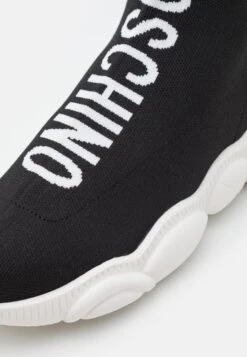 MOSCHINO Sneakers Alte - Nero 13 MOSCHINO Sneakers Alte - Nero -Luce Scarpe Negozio f0e4bc6db7974d9293cada479637c2b6