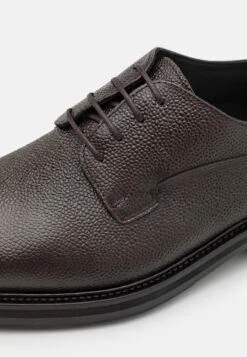 Boss Larry - Stringate Eleganti - Dark Brown 13 Boss Larry - Stringate Eleganti - Dark Brown -Luce Scarpe Negozio f969d295969f470dbdecb89cff247e8f
