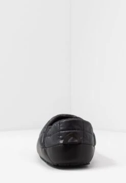 The North Face Thermoball Traction Mule VCiabattineBlack/White Uomo Scarpe Aperte TH342B06I-Q11 20 The North Face Thermoball Traction Mule VCiabattineBlack/White Uomo Scarpe Aperte TH342B06I-Q11 -Luce Scarpe Negozio fb428cba6bb9415db6175f1f70de323f