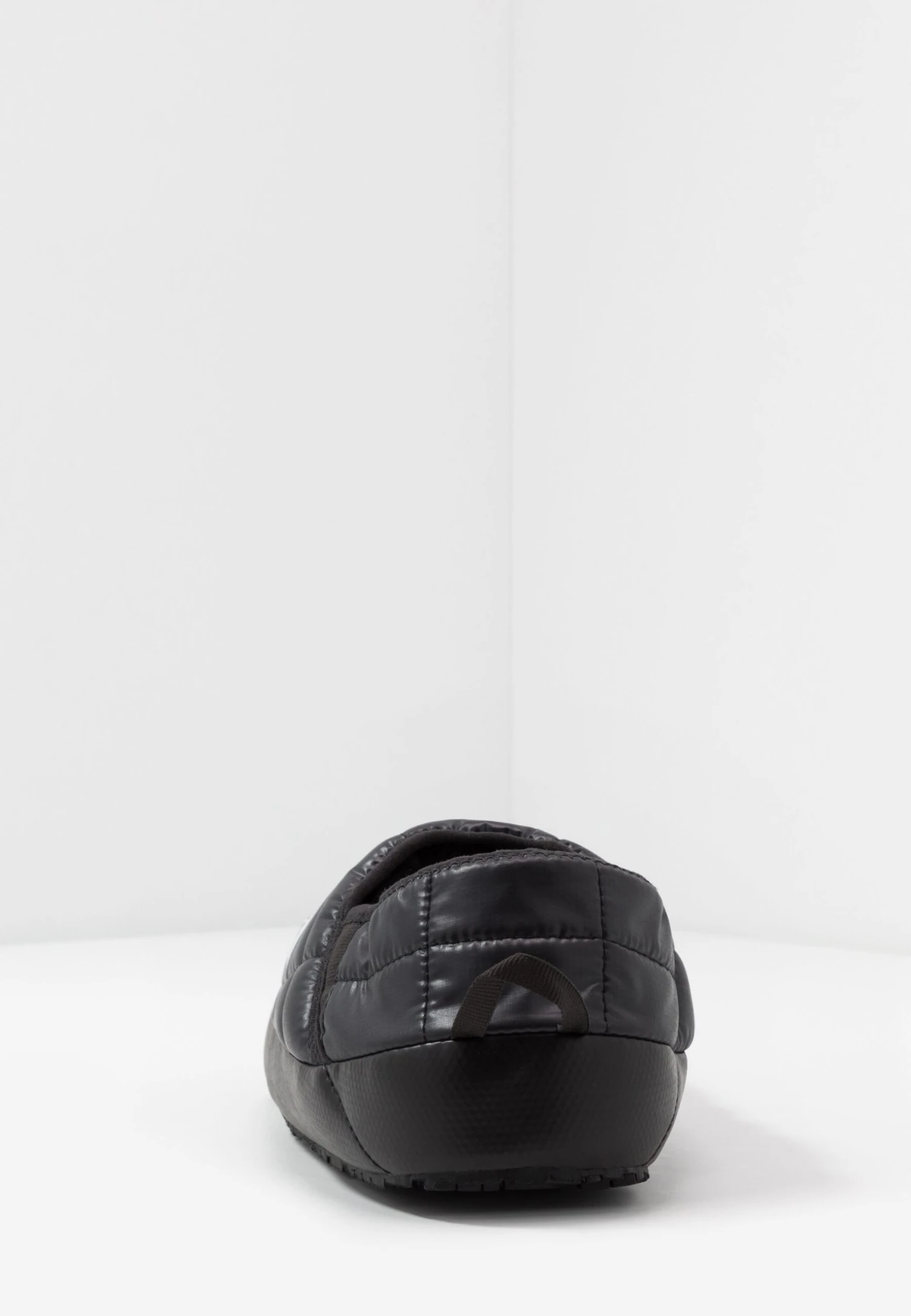 The North Face Thermoball Traction Mule VCiabattineBlack/White Uomo Scarpe Aperte TH342B06I-Q11 11 The North Face Thermoball Traction Mule VCiabattineBlack/White Uomo Scarpe Aperte TH342B06I-Q11 - immagine 9